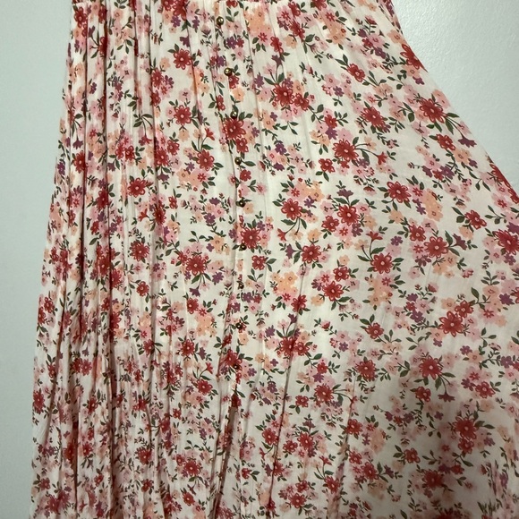 Floral Pink Maxi Dress - Picture 2 of 4